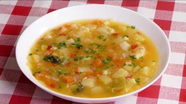 Video Como hacer una sopa de verduras casera - comidas rapidas y faciles de preparar na Polish