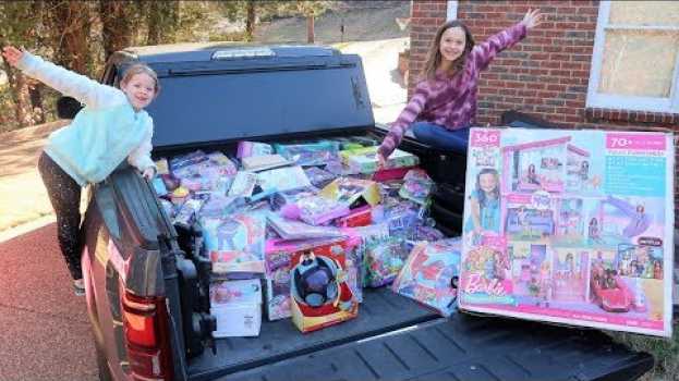 Video We're Donating ALL of our Toys na Polish