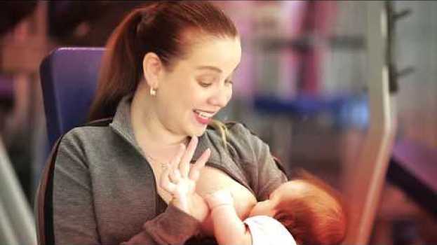 Видео O leite materno é o melhor alimento que um bebê pode ter на русском