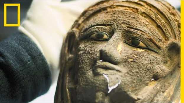 Video Cette chambre funéraire égyptienne cache bien des trésors in English