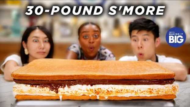 Video We Made A Giant 30-Pound S'More For Quinta in Deutsch