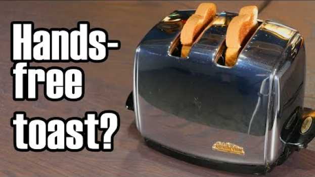Video The Antique Toaster that's Better than Yours na Polish