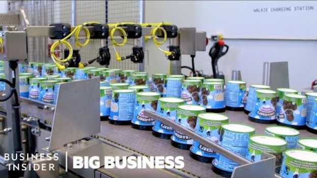 Видео How Ben & Jerry’s Makes Nearly One Million Pints A Day | Big Business на русском