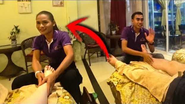 Video Таиланд Перезагрузка #14. Угораем с тайцами учим их РУССКИМ скороговоркам) Тайский массаж в Паттайе en français