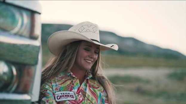 Video More Than a Cowgirl - Lacey Nail su italiano