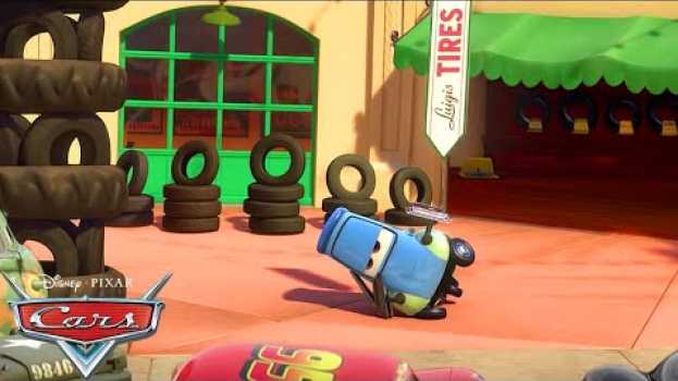 Video What's Guido's Secret Talent? | Pixar Cars em Portuguese