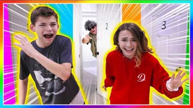 Video DON'T PICK THE WRONG DOOR! | Granny is back! | We Are The Davises em Portuguese