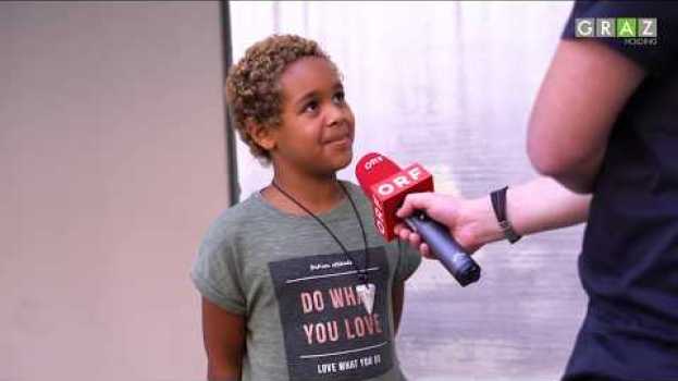 Video Pressekonferenz: Kindern eine Stimme geben en Español