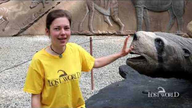 Видео Lost World il parco dei Dinosauri: la tigre dai denti a sciabola. на русском