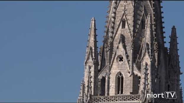 Video L'église Notre-Dame restaurée à compter de 2020 en Español