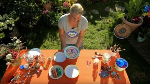 Video Singas wunderbarer Garten - Folge 2 - "Fliehkraft" su italiano
