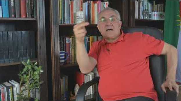 Video Akram Naasan - [9-14] - Warum zögert die Politik - Irrgarten der Menschheit em Portuguese