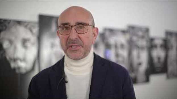 Video Stefano de Martino, del CRAST di Torino, ci racconta la mostra «Anche le statue muoiono» en Español