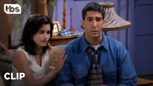 Video Friends: Ross reveals his Ex-Wife Carol is Pregnant (Season 1 Clip) | TBS en Español
