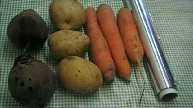 Video Как запечь овощи в духовке для винегрета, селедки под шубой, салата. in English