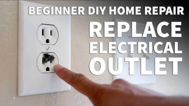 Видео How to Replace an Electrical Outlet – Replace Burnt Out Electrical Outlet and Old Damaged Socket на русском