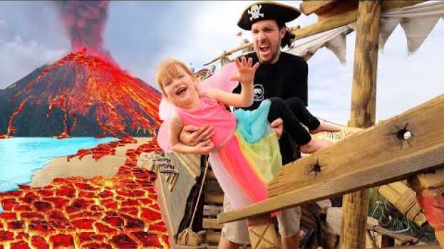 Video PiRATE iSLAND is under LAVA!!  Beach Prison Escape from Pirates!!  fairy Adley & Mom save the day 🧚 en français