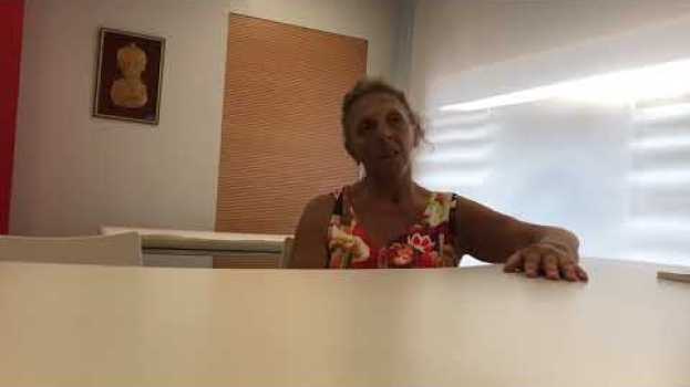 Video Lei e sua mamma hanno risolto tutti i problemi di udito grazie a Clarivox em Portuguese