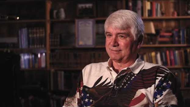 Video James McCloughan: The first day in Vietnam su italiano