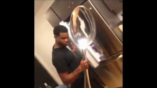 Video King Bach - "Only a Spoonful" Vine (8K AI Upscale) in Deutsch