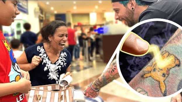 Video Tatuagem do PIKACHU da ⚡️ CHOQUE ⚡️ de verdade nas pessoas! 😮 em Portuguese