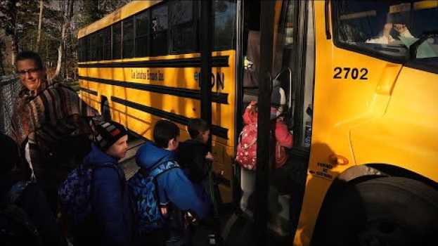 Video L'autobus électrique fait école en Español