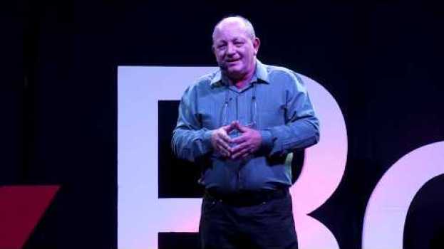 Видео El cerrajero que tiene la llave del cielo | Víctor Buso | TEDxRosario на русском