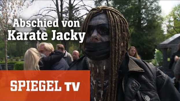 Video Abschied von "Karate Jacky": Beerdigung in Corona-Zeiten | SPIEGEL TV na Polish