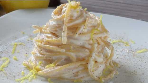 Video Spaghetti al Limone con Ricotta e Pecorino in English