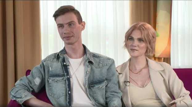 Видео Tinder, Umstyling & Co.: GNTM-Lucy stellt neuen Freund vor! на русском
