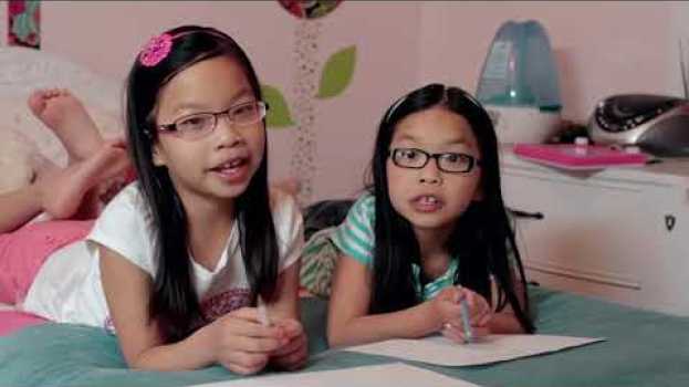 Video Les jumelles enseignent leur oncle au sujet de Jesus   Group Kid Vid Cinema su italiano