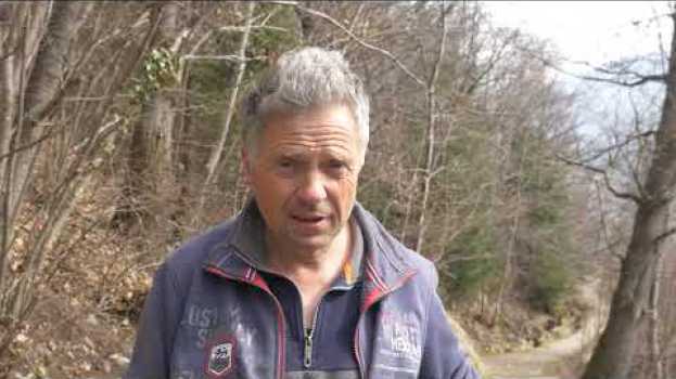 Video Waalweg in Partschins - Bauern lassen Wasser in den Waal ein na Polish