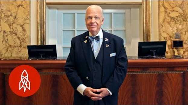 Video He’s America’s First Hotel Concierge in English