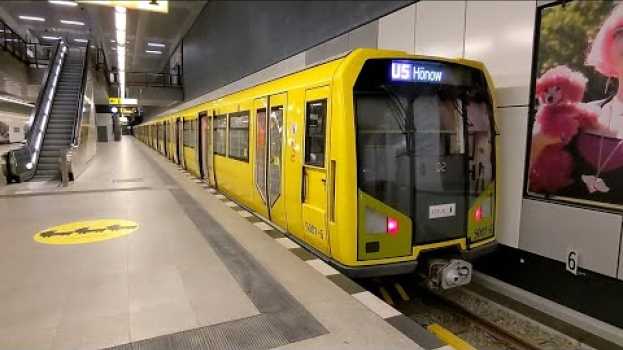 Video U-Bahn Berlin: U5 in Berlin Hauptbahnhof en Español