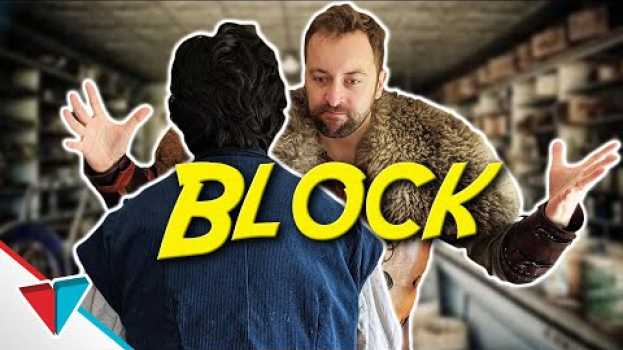 Video When an NPC gets in your way - Block en Español