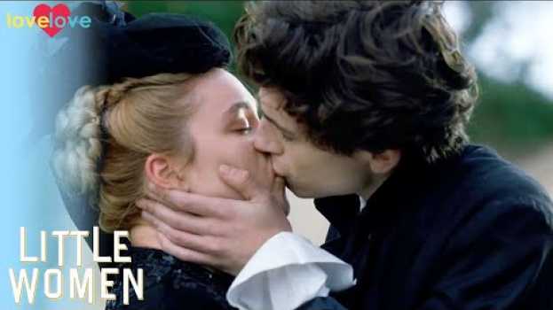 Video Laurie Passionately Kisses Amy | Little Women (2019) | Love Love en Español