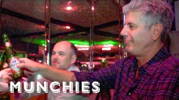 Video Munchies Throwbacks: Anthony Bourdain's Chef's Night Out su italiano