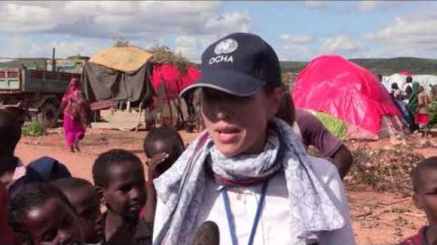 Видео Chuvas afetam mais de meio milhão de pessoas na Somália на русском