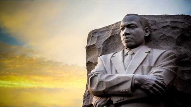 Video Dr. Martin Luther King Jr. Assembly at Percy L. Julian School en Español