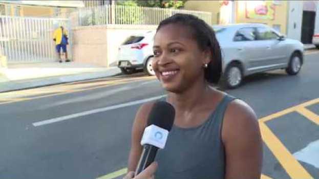 Video Bahia tem 500 mil trabalhadores domésticos en français
