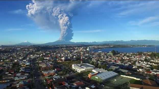 Видео Eruption dévastatrice du Calbuco au Chili на русском