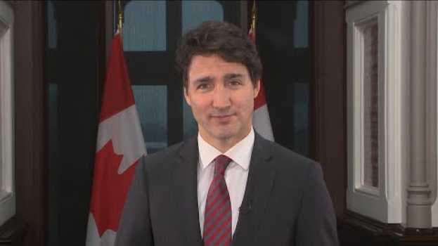 Видео Le premier ministre Trudeau offre ses vœux à l’occasion du début d’Hanoukka на русском