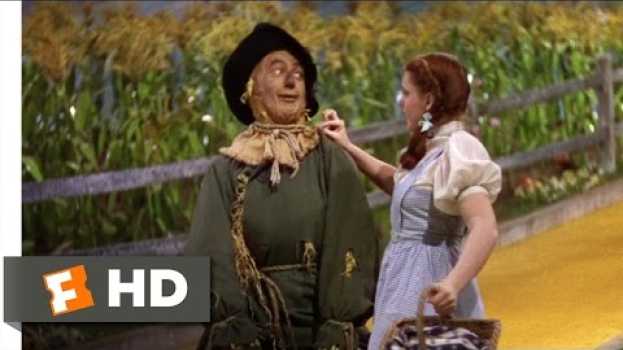 Video If I Only Had a Brain - The Wizard of Oz (4/8) Movie CLIP (1939) HD su italiano