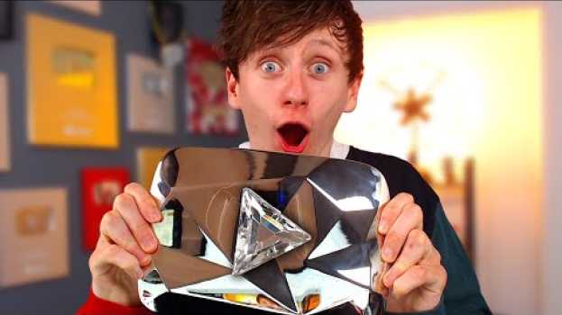 Video I tricked Youtube into giving me a DIAMOND PLAY BUTTON em Portuguese