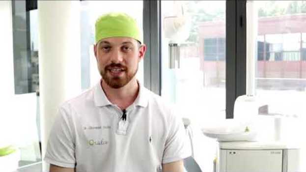 Video Pulizia dei denti e fase igienica nella clinica odontoiatrica Oralee di Vicenza in Deutsch