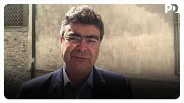 Video Emanuele Fiano: il decreto dignità produce disoccupazione, non è questo ciò che serve all'Italia em Portuguese