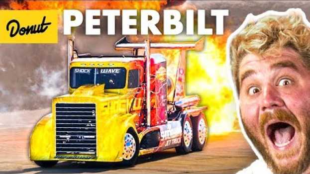Video PETERBILT - Everything You Need to Know | Up to Speed en français