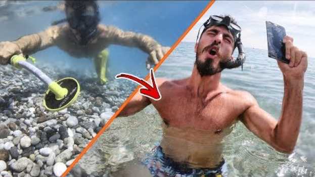 Video DENİZDE ALTIN ARAMA YARIŞMASI!! (TELEFON ve CÜZDAN BULDUK) po polsku