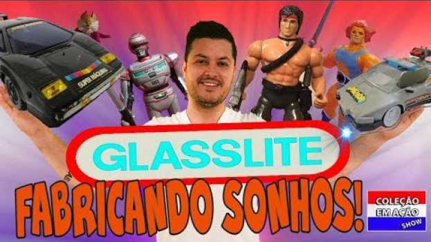 Video A História da Glasslite e seus Brinquedos su italiano