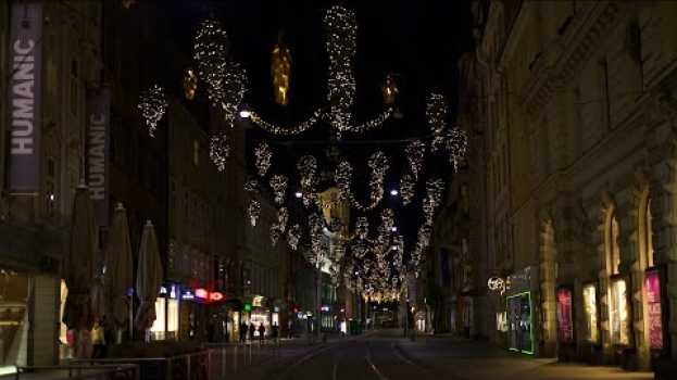 Video Beleuchtung und Baumschmuck: So kommt Weihnachtsstimmung nach Graz in English